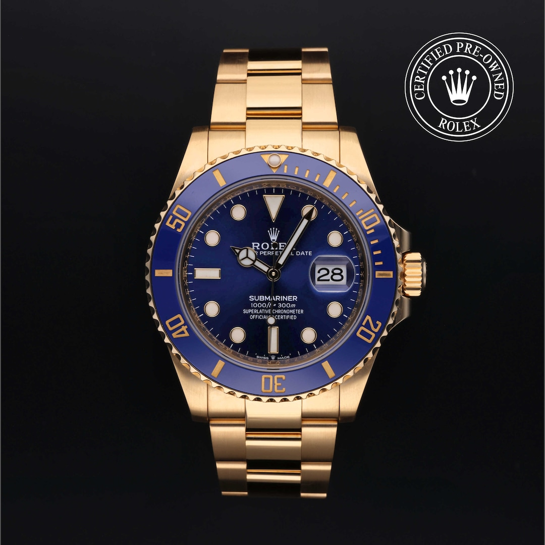 Pre-Owned Rolex Submariner Date 126618LB-0002 | 41mm Solid 18K Yellow Gold Blue Cerachrom Bezel Blue Sunburst Dial Cal.3235 Automatic Luxury Diver Watch, Used Good Condition