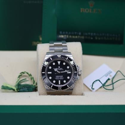 Pre-Owned Rolex Submariner No Date 124060-0001 | 41mm Black Cerachrom Bezel Symmetric Black Dial Cal.3235 Automatic Diver Watch, Used Good Condition