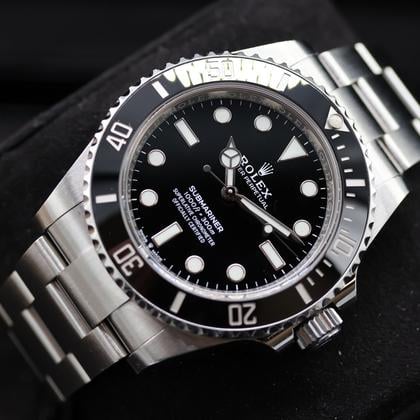 Pre-Owned Rolex Submariner No Date 124060-0001 | 41mm Black Cerachrom Bezel Symmetric Black Dial Cal.3235 Automatic Diver Watch, Used Good Condition