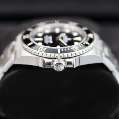 Pre-Owned Rolex Submariner No Date 124060-0001 | 41mm Black Cerachrom Bezel Symmetric Black Dial Cal.3235 Automatic Diver Watch, Used Good Condition